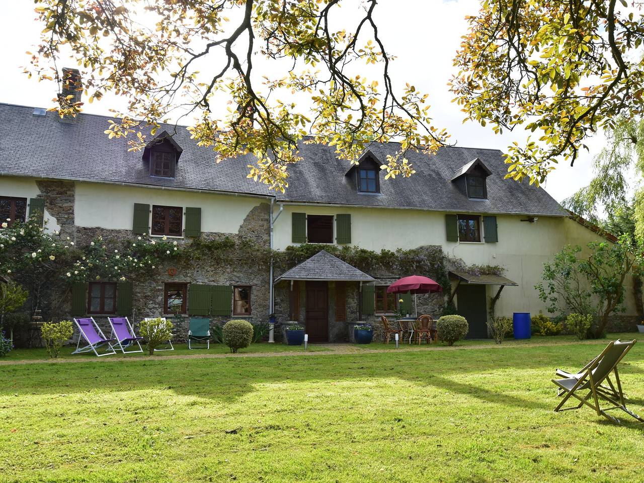 Maison De Vacances pour 4 Personnes dans Saint-Sauveur-Lendelin, Cotentin