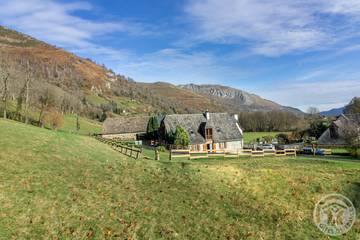 Gîte pour 8 personnes, avec jardin et terrasse à Arrens-Marsous