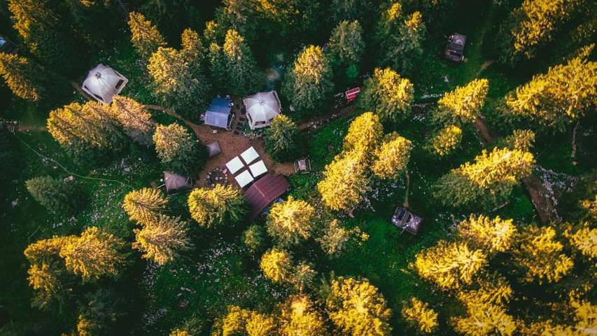 Tente pour 4 personnes, avec jardin ainsi que vue et terrasse, animaux acceptés en Haute-Savoie - 3