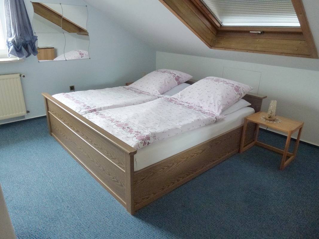 Haus Jägersruh - Ferienwohnung 2 mit Panoramablick in Nagel, Landkreis Wunsiedel im Fichtelgebirge