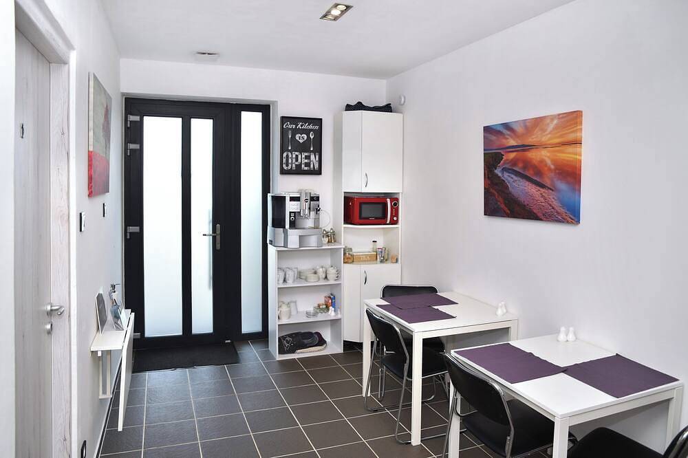Boutique B&B at quite location 10 minutes from the lake! in Hevíz, Keszthely e dintorni