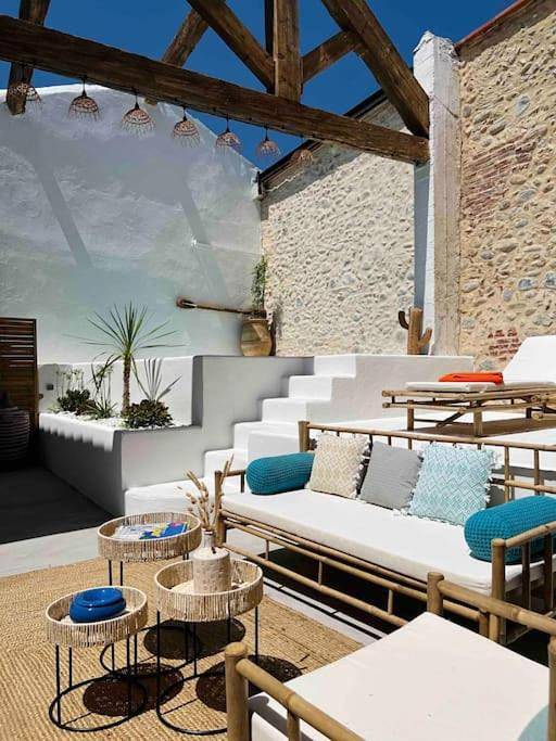 Three-Bedroom House in Villemolaque, Côte méditerranéenne (France)