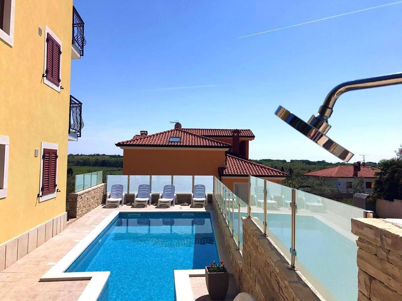 Ganze Ferienwohnung, Appartement "Elia 3" mit Blick auf das Wasser in Umag, Umag und Umgebung