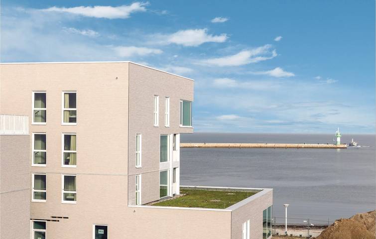 Ferienwohnung für 8 Personen, mit Whirlpool und Terrasse sowie Sauna in Priwall
