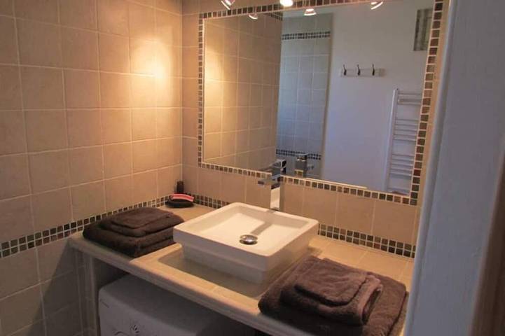 Location de vacances pour 3 personnes, avec jardin et piscine à Vedène - 3