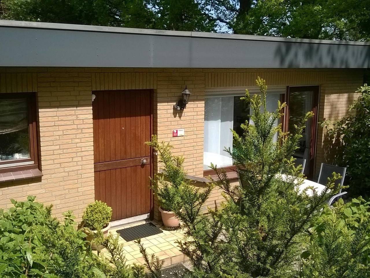 Ganze Wohnung, Zentrale Ferienwohnung mit Terrasse in Schiffdorf, Südliches Cuxland