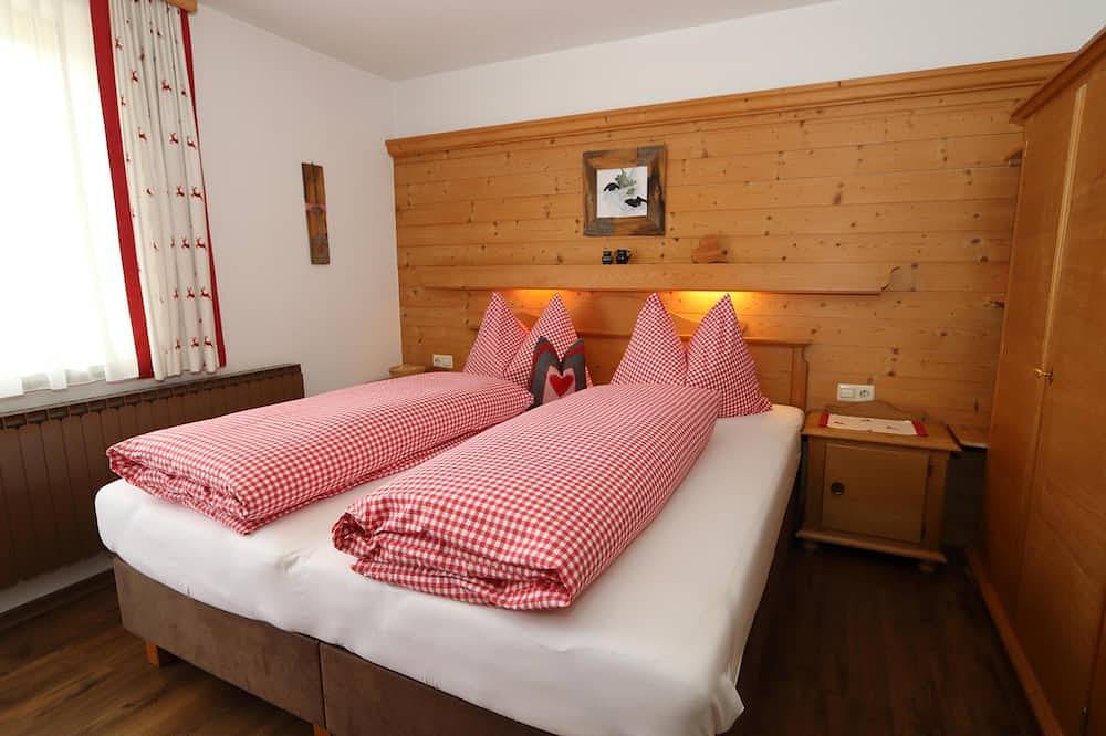 Entire apartment, Spacious apartment with a magnificent view in Gerlosberg, Ziller valley alps