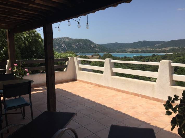 Gîte pour 4 personnes, avec terrasse et jardin