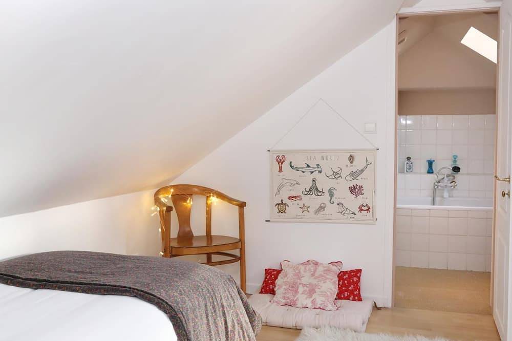 La Casa de las Calles Empedradas in Senlis, Río Oise