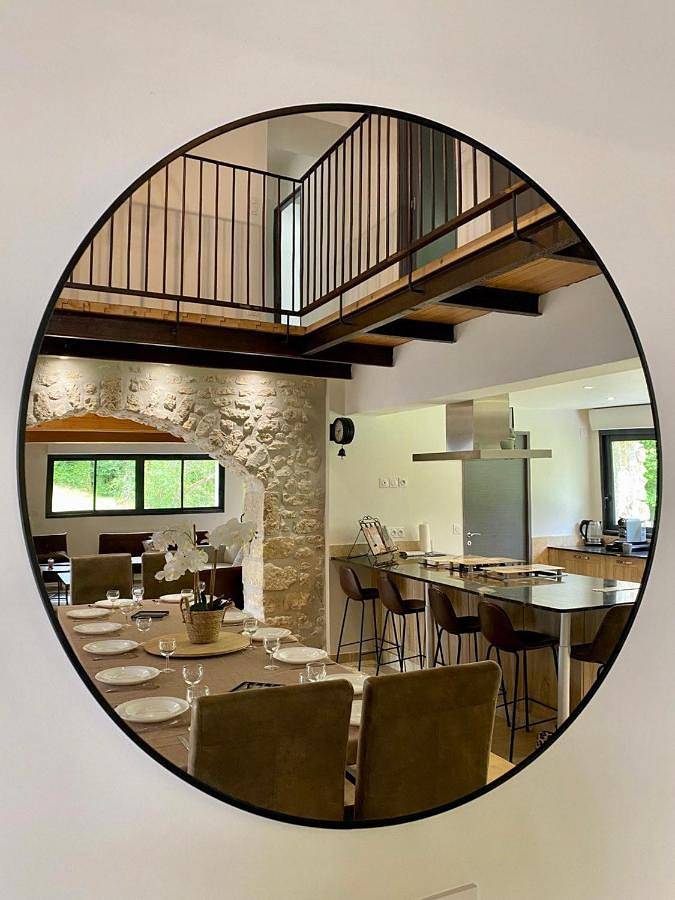 Location de vacances pour 23 personnes, avec piscine ainsi que vue et jardin à Château-Landon - 2