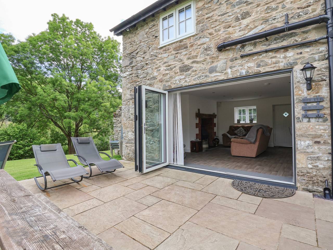 Cae Iocyn in Wrexham region