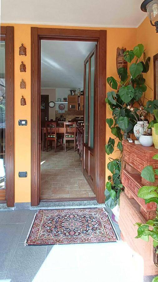 Location de vacances pour 3 personnes, avec jardin et piscine à Brovello-Carpugnino - 4