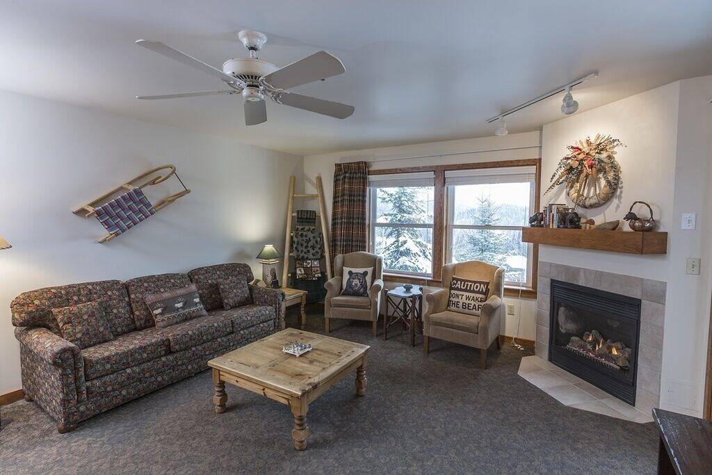 Ganze Wohnung, Comfortable Condo with Valley Views in Glacier-Nationalpark
