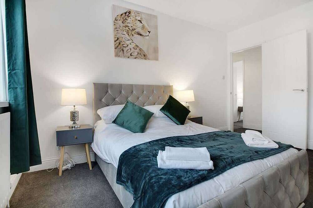 Comfortable three Bedroom Family Apartment in Sunderland