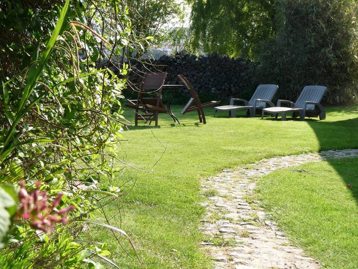 Gîte pour 2 personnes, avec jardin à Saint-Léonard