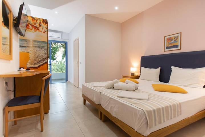 Hotel für 3 Personen, mit Pool und Garten sowie Ausblick in Agia Galini - 2