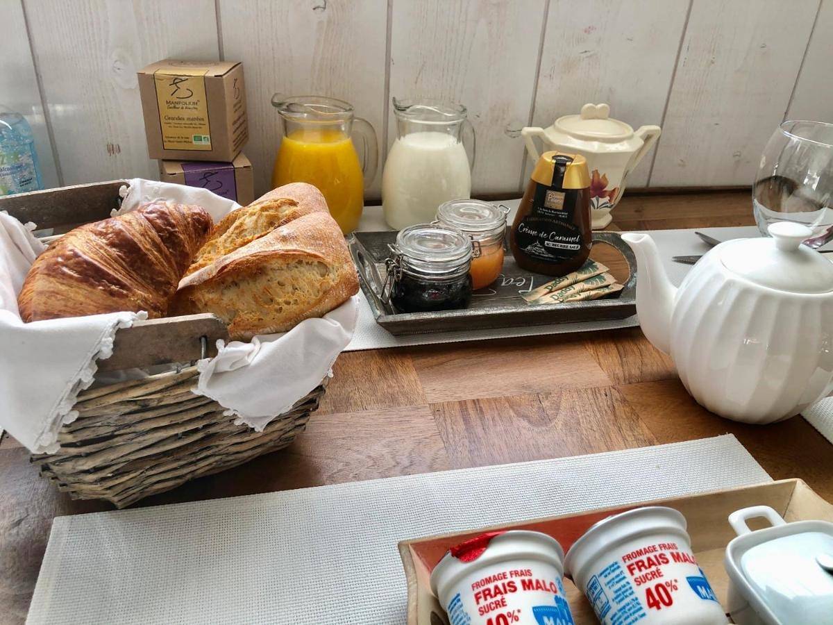 Double Room with Private Bathroom in Pontorson, Région d'Avranches
