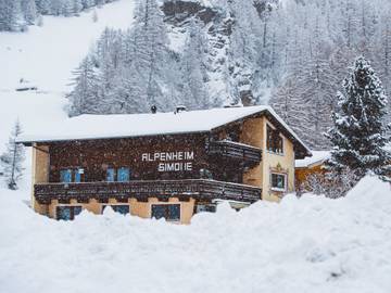 Ferienwohnung für 4 Personen, mit Terrasse und Garten, mit Haustier in Zwieselstein