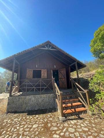 Casa rural para 4 personas, con piscina y vistas además de terraza y jardín en Guillena