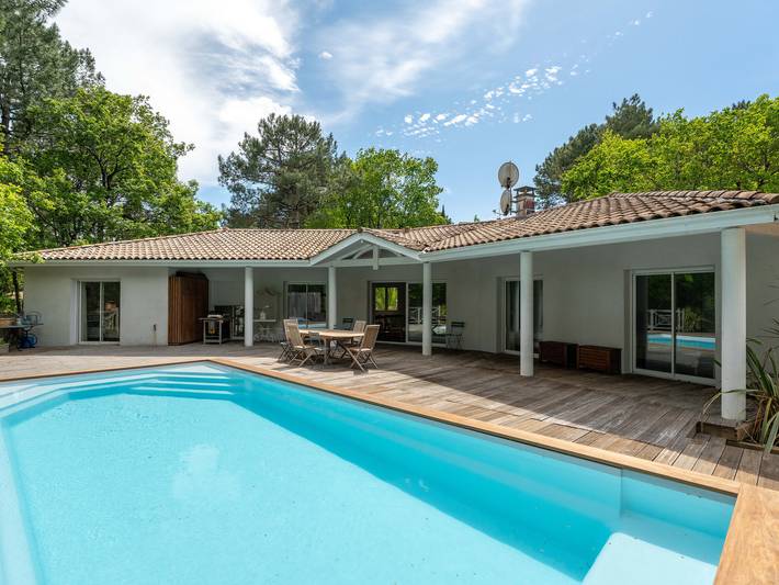 Villa pour 8 personnes, avec terrasse à Biscarrosse