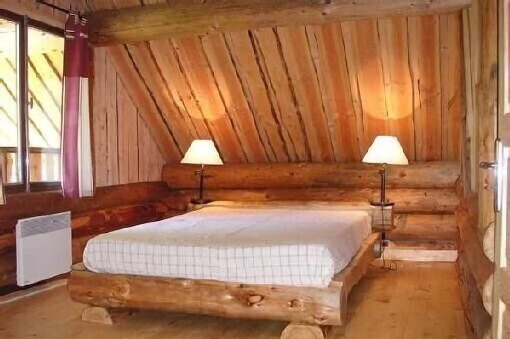 Deux maisons en rondins en champagne avec Piscine et Sauna à Essoyes in Essoyes, Aube