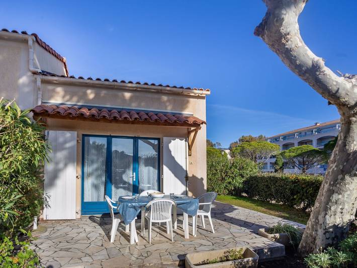 Residenz für 4 Personen, mit Pool und Garten, mit Haustier