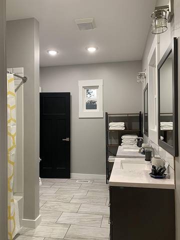 Vacation House for 12 Guests in Wichita, Kansas, Picture 2