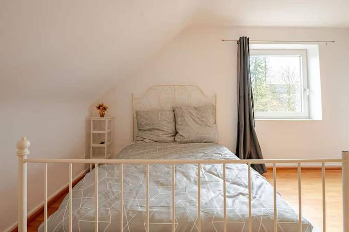 Ganze Wohnung, Sleep For Two Nähe Flughafen 10 min in Hamburg Schnelsen, Hamburg