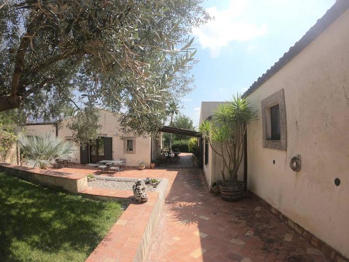 Resort für 3 Personen, mit Ausblick und Pool sowie Garten auf Sizilien - 3