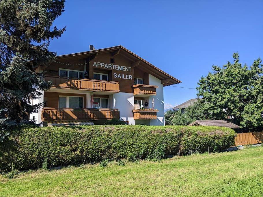 Geheel appartement, Sonnige Ferienwohnung mit Balkon in Stubai Alps, Axams