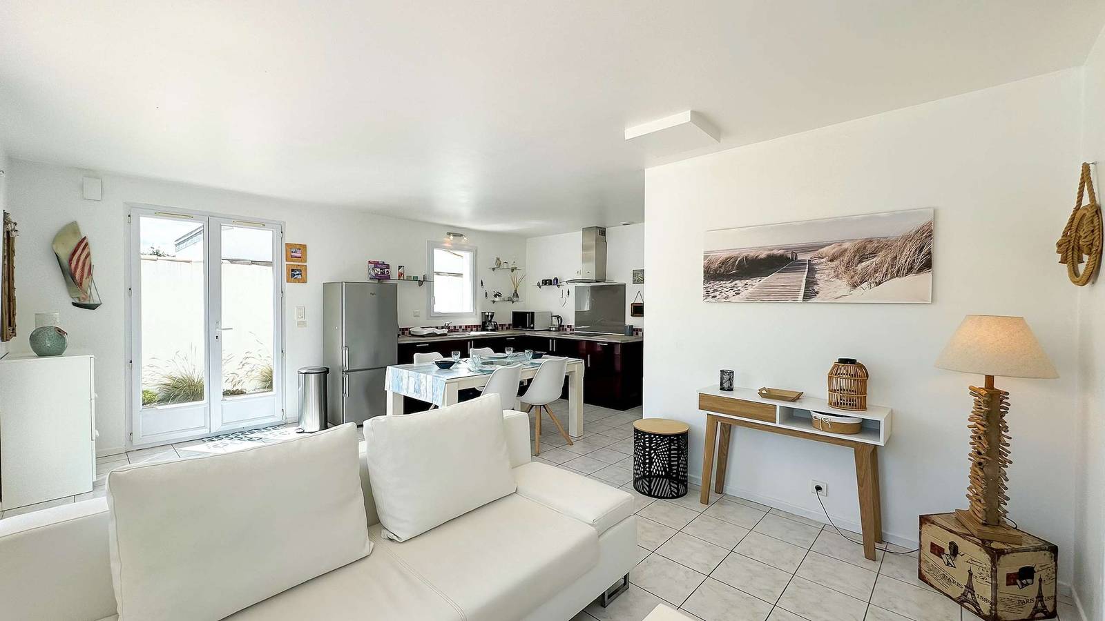 Apartamento vacacional entero, Charming house with enclosed garden and pool in Rivedoux-Plage, Isla de Ré