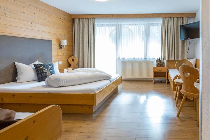Chambre d’hôte pour 3 personnes, avec terrasse et vue à Pfunds - 2