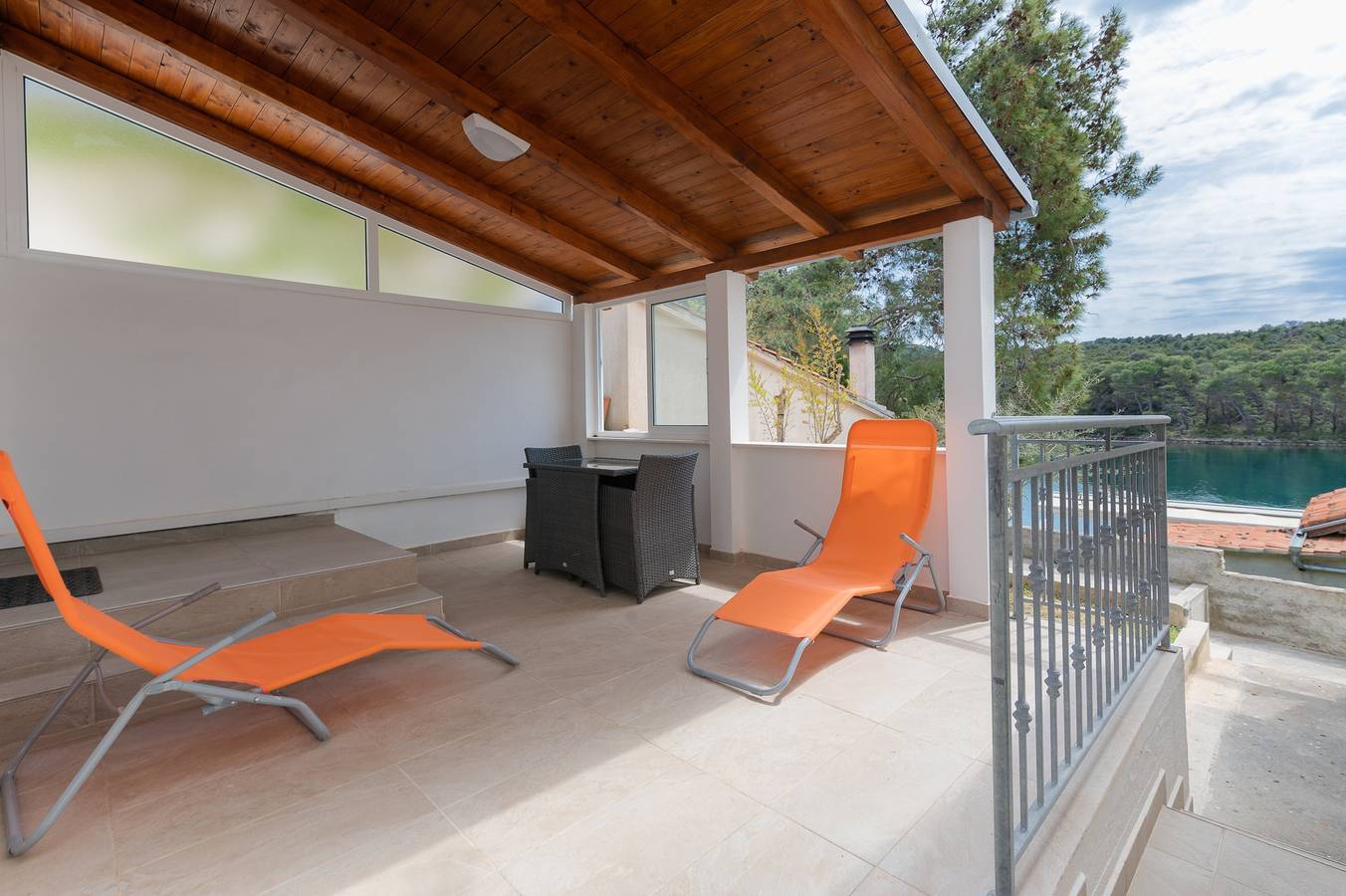Cijeli apartman, Studio apartman s terasom i pogledom na more Molat As-18433-a in Zadar (Opcina), Otok Molat