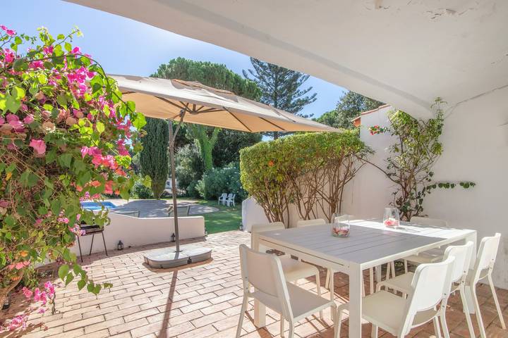 Holiday Home 'Qta Da Balaia 3rooms, Pool' with Private Pool, Wi-Fi and Air Conditioning in Albufeira e Olhos de Água, Faro District