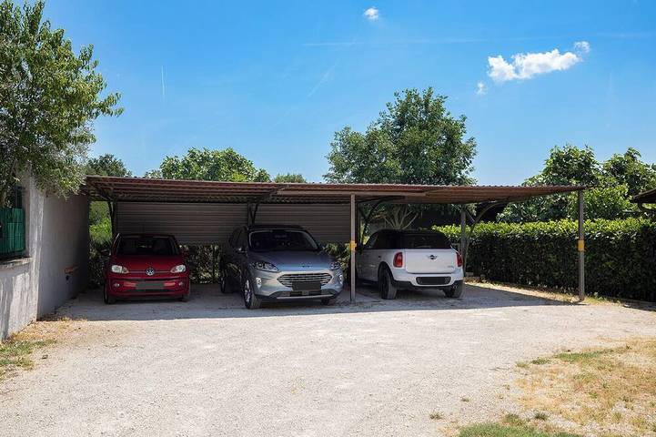 Beautiful holiday home with heated swimming pool, summer kitchen, WiFi, grill in Vodnjan, Grad Vodnjan
