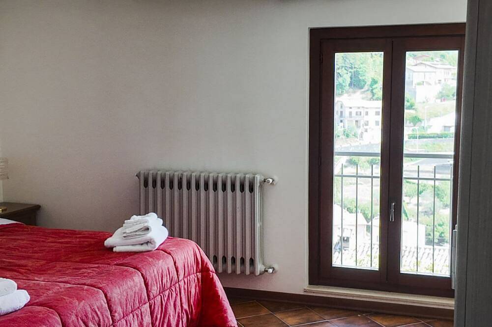 Entire apartment, Hostmate - Gualdo Tadino Panoramic View in Gualdo Tadino, Perugia Province