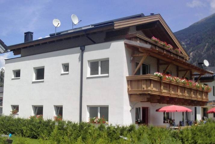 Ferienwohnung für 8 Personen, mit Garten und Ausblick