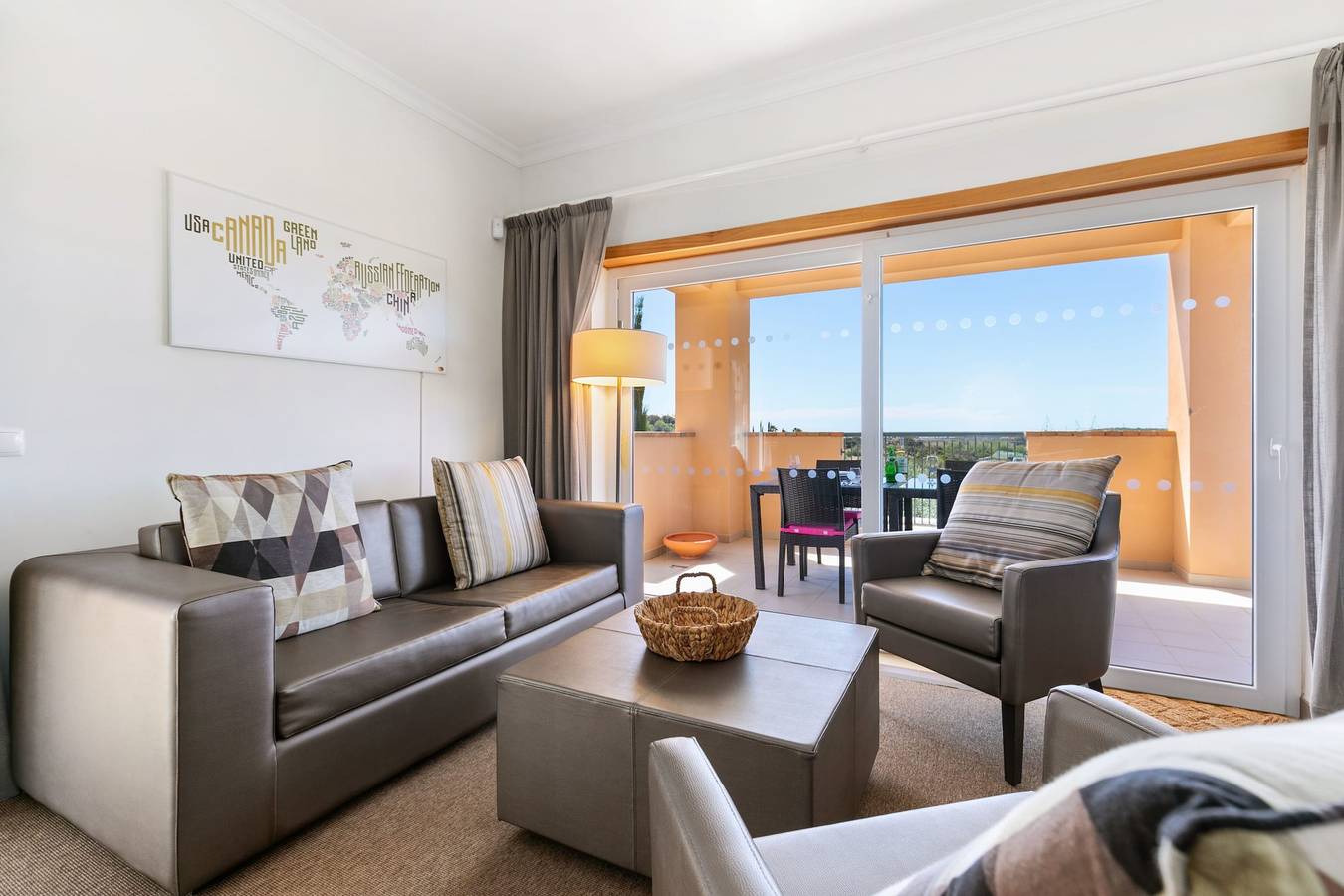 Ganze Wohnung, Ferienwohnung für 4 Personen mit Garten in Mexilhoeira Grande, Faro Distrikt