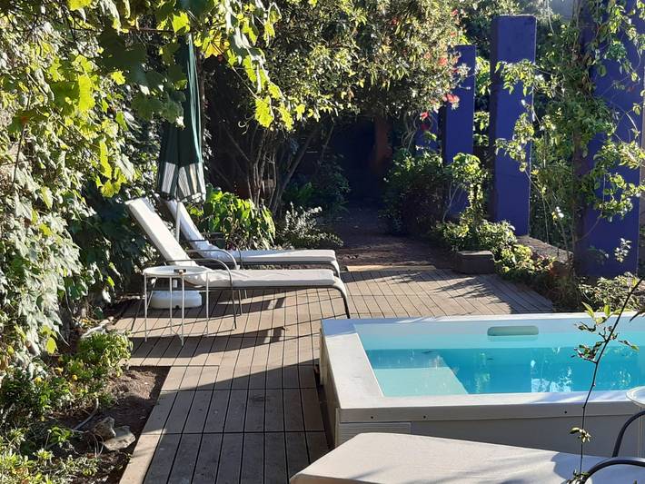 Casa rural para 4 personas, con jardín además de terraza y piscina, Se admiten mascotas en Santa Brígida