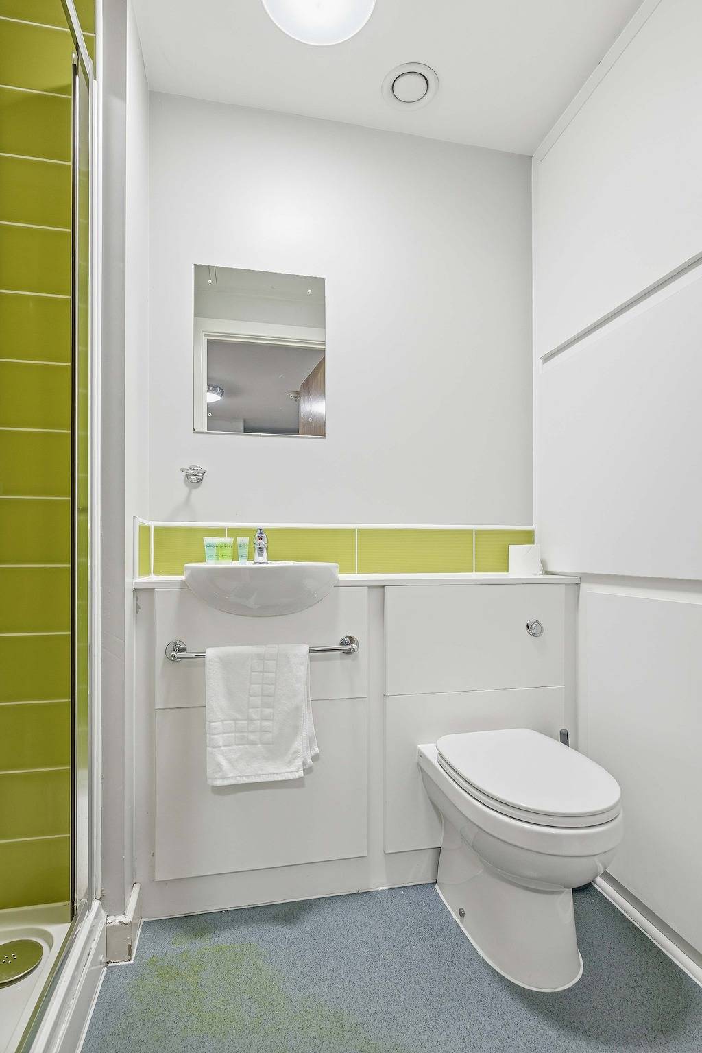 Studio entier, Modern Budget Double Studio in Central Nottingham in Nottingham, East Midlands