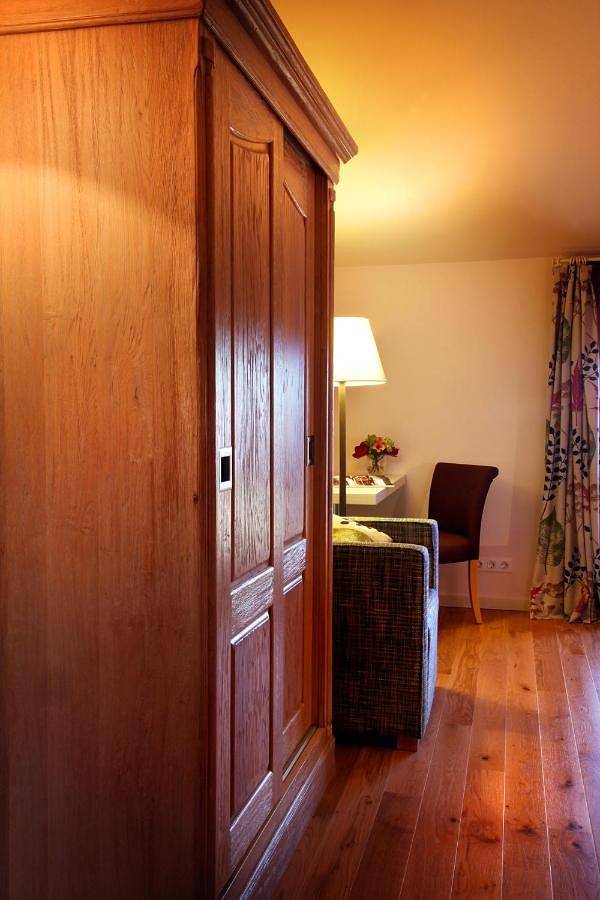 Hôtel pour 2 personnes, avec piscine et jardin à Bierge - 4