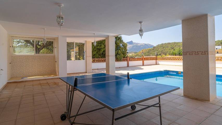 Chalet para 20 personas, con piscina y balcón/terraza, Se admiten mascotas en Loja - 4