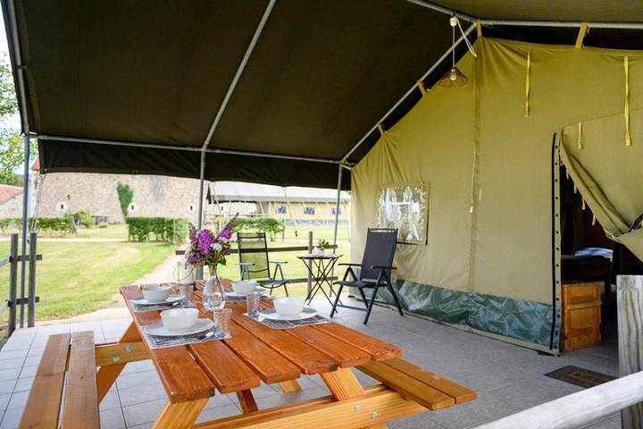 Location de vacances pour 6 personnes, avec piscine et jardin à Lignac - 3