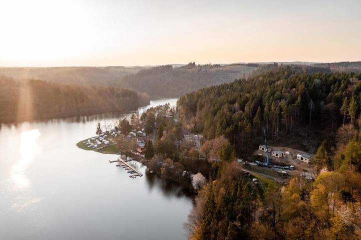 Chalet für 6 Personen, mit Balkon und Terrasse sowie Garten und Sauna in Niederösterreich