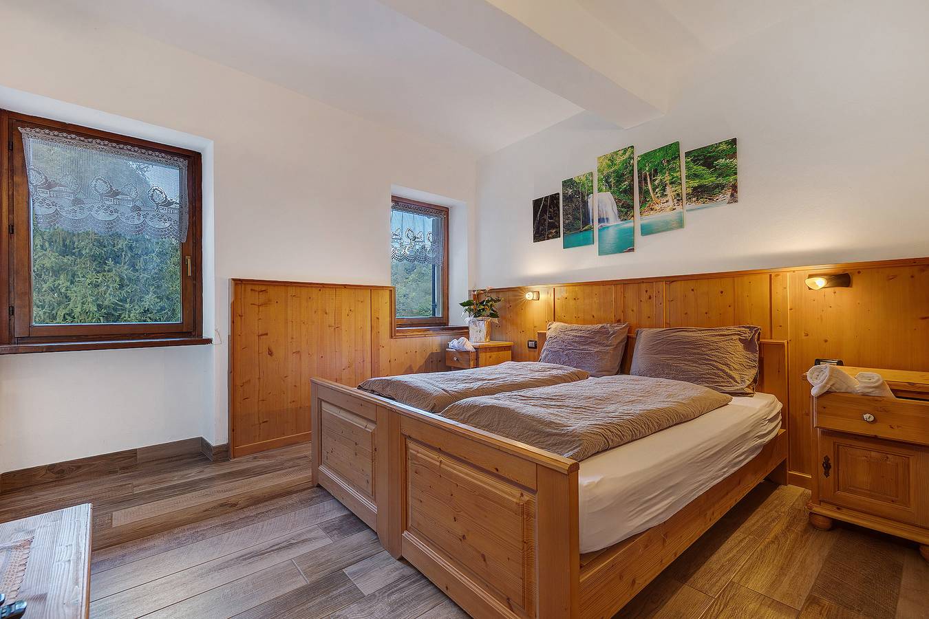 Appartamento intero, Appartamento 'Con La Testa Fra Le Nuvole' con vista sulle montagne, terrazza in comune e Wi-Fi in Ala, Trentino