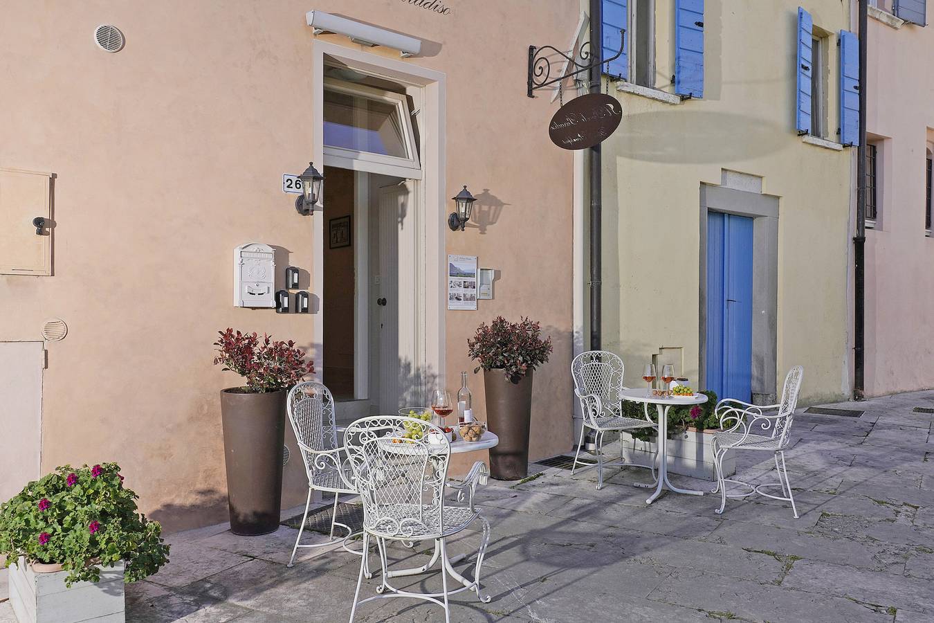 Il Piccolo Paradiso in San Felice del Benaco, Montañas Garda
