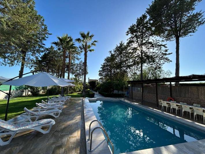 Casa rural para 12 personas, con Terraza además de Jardín y Piscina en Antequera