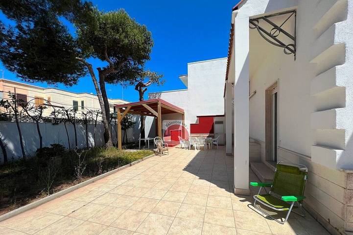 Villa per 6 persone, con giardino e terrazza, con animali domestici a Torre dell'Orso