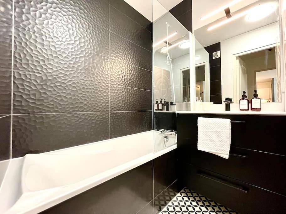 Appartement entier, Two-Bedroom Apartment in Saint-Genis-Pouilly, Gex