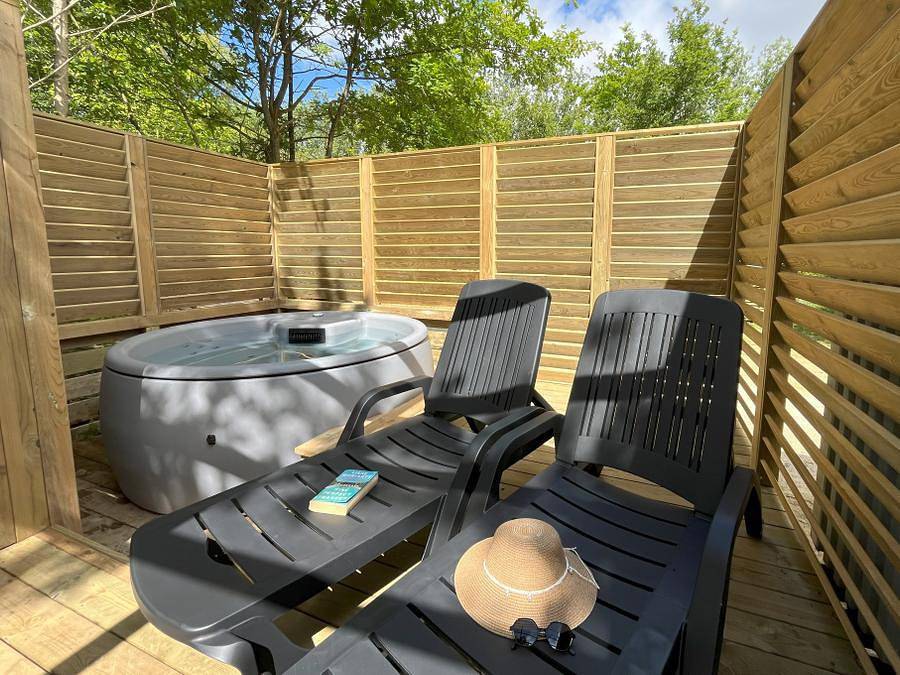 Camping Campilo - Mobilheim 4 personen - Cottage Nature Exclusif 2 Zimmer mit Spa 4 Pers. in Aubigny (Vendée), Loire-Tal